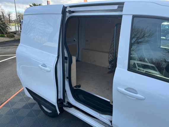 RENAULT Kangoo Kangoo Sésame-006.jpg